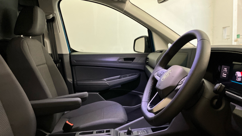 Volkswagen Caddy Cargo C20 Diesel 2.0 TDI 122PS Commerce Pro Van DSG [Tech Pack]